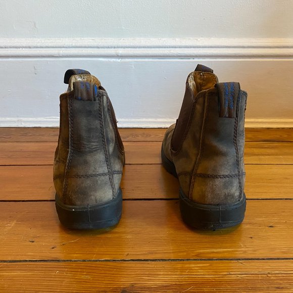 Blundstone Brown Winter & Rain Boots - Picture 3 of 8